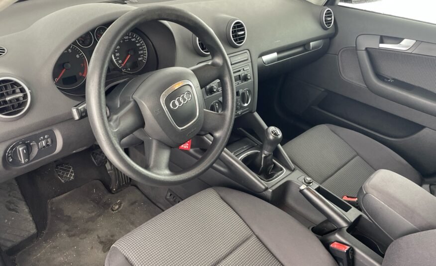 Audi A3 Sportback 1.6 Fsi Advance