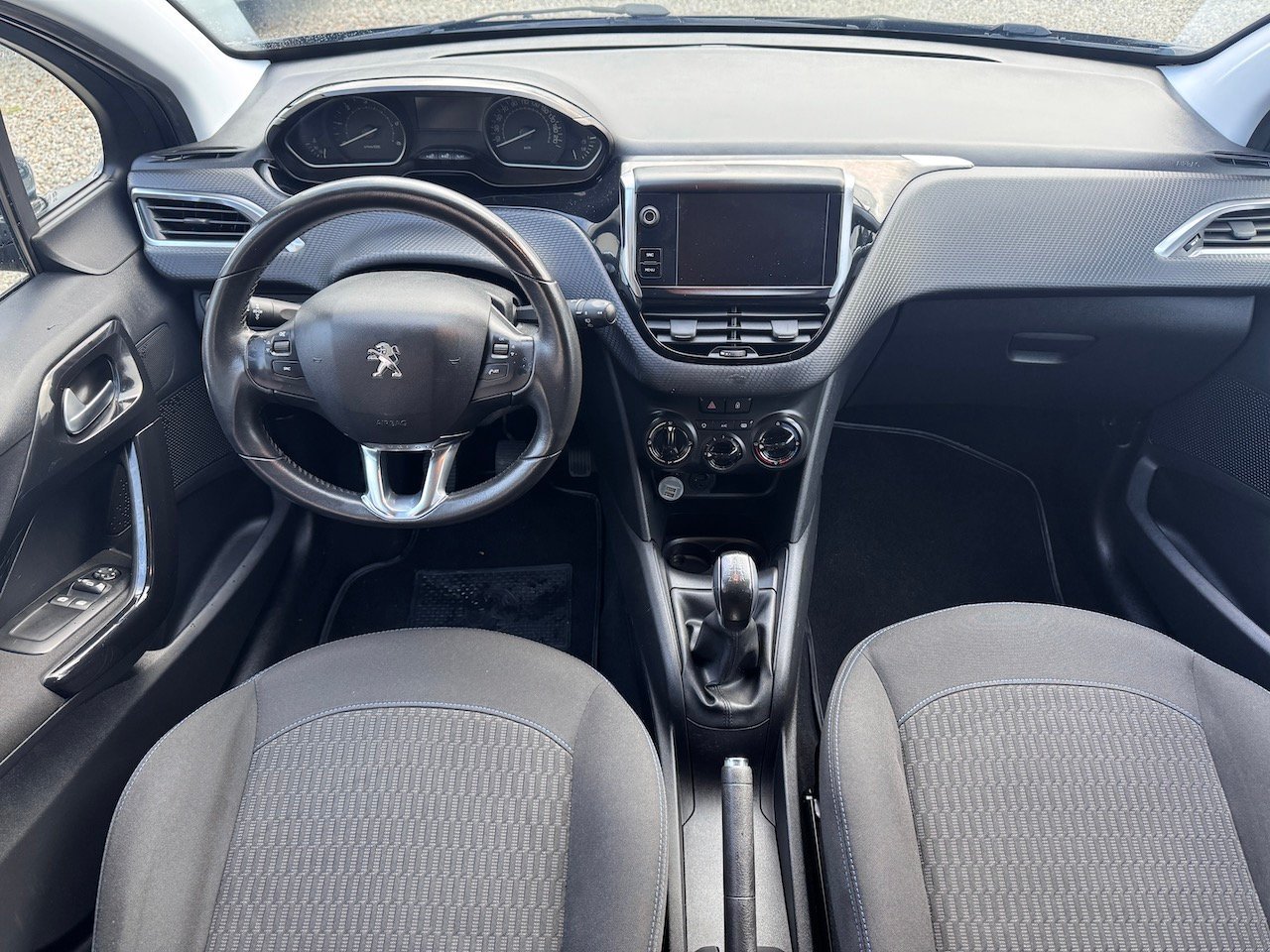 Peugeot 208 1.6 e-Hdi Style