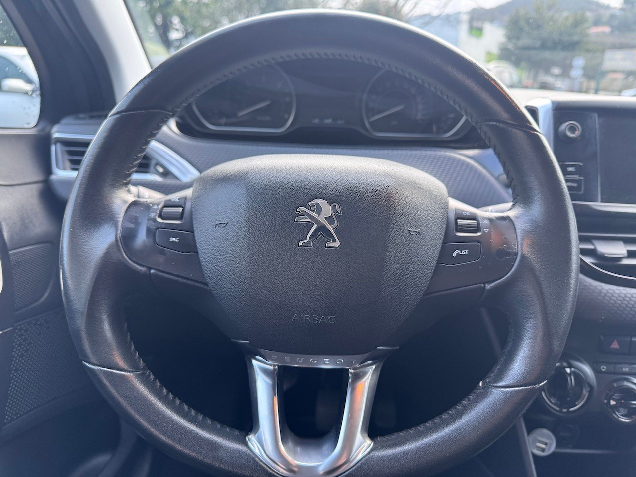 Peugeot 208 1.6 e-Hdi Style